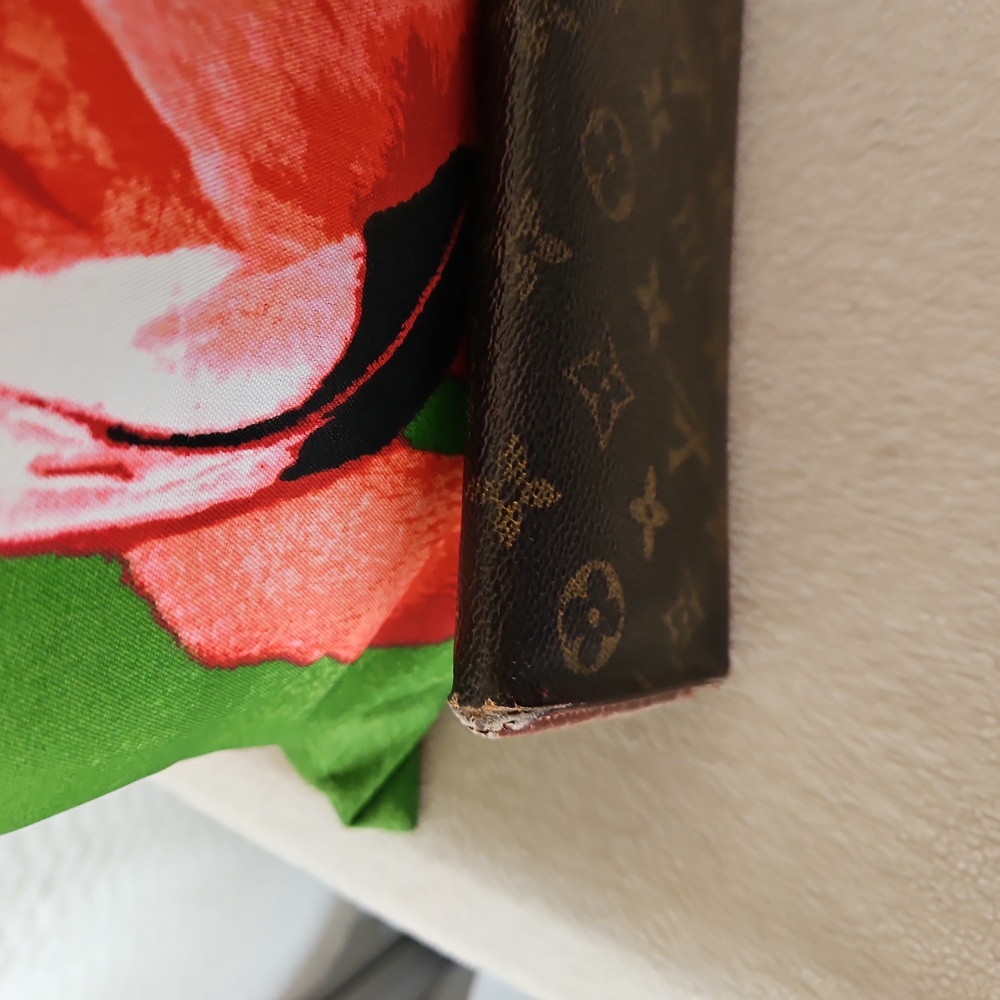 AUTHENTIC Full Inclusion Vintage Louis Vuitton Brown Monogram Sarah Long Wallet. - Picture 4 of 10